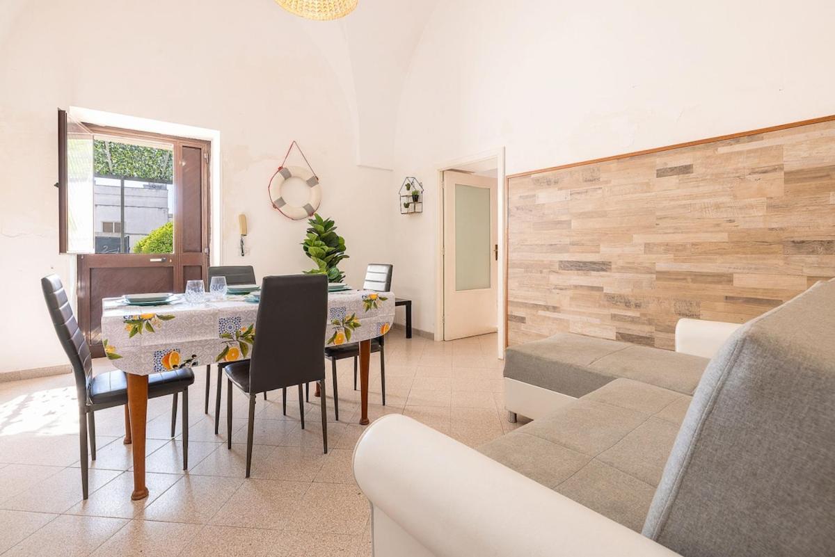 Riviera Dei Cigni - Comfort E Tranquillita Uggiano La Chiesa Luaran gambar